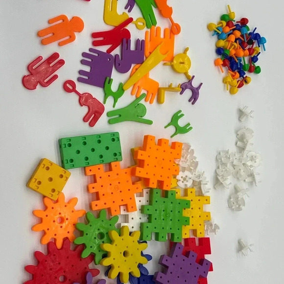 Vintage QUERCETTI 110 Piece Luna Park Gear Building Play Set Made in Italy 1983 - Picture 2 of 6